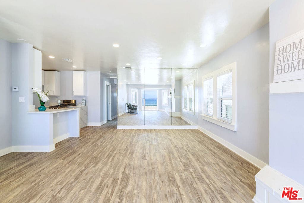 1836 The Strand, Hermosa Beach, CA 90254 1836 The Strand, Hermosa Beach, CA 90254