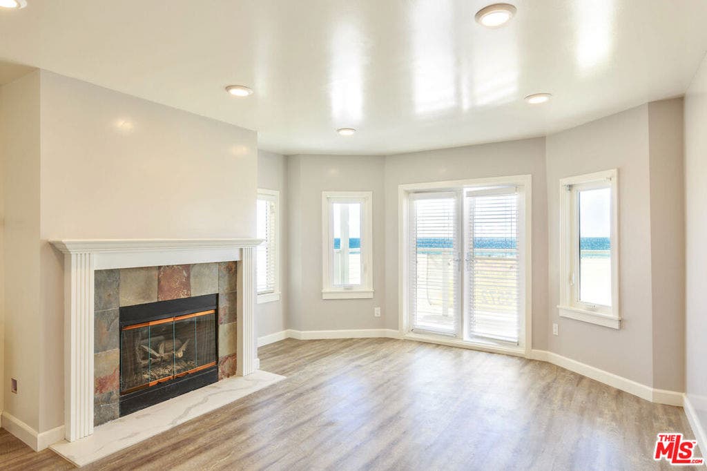 1836 The Strand, Hermosa Beach, CA 90254 1836 The Strand, Hermosa Beach, CA 90254