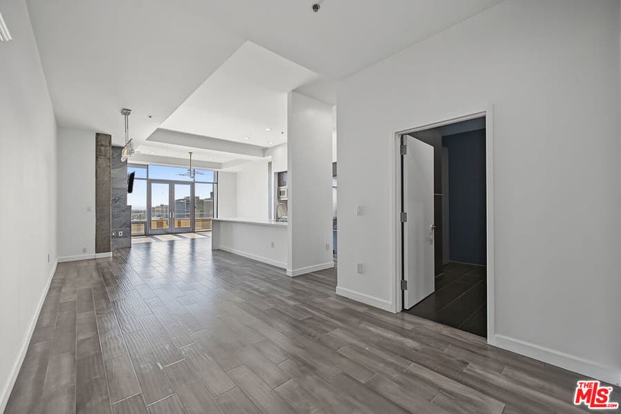 Property photo for 1111 S GRAND Avenue, #PH6, Los Angeles, CA