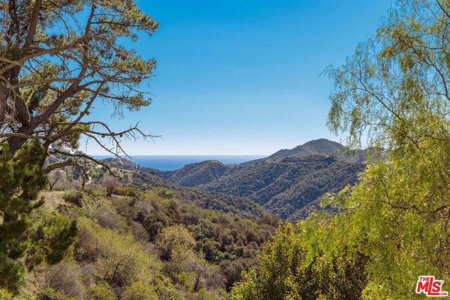 Property photo for 2385 Roscomare Road, #B2, Los Angeles, CA