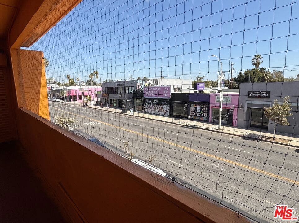 7619 Melrose Avenue, Los Angeles, CA 90046 7619 Melrose Avenue, Los Angeles, CA 90046