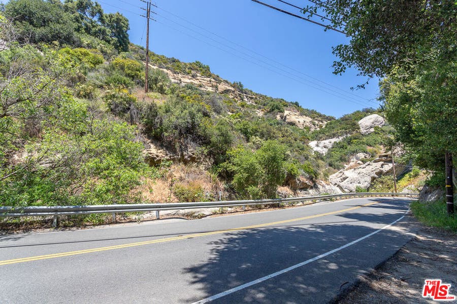 Property photo for 996 Old Topanga, Topanga, CA
