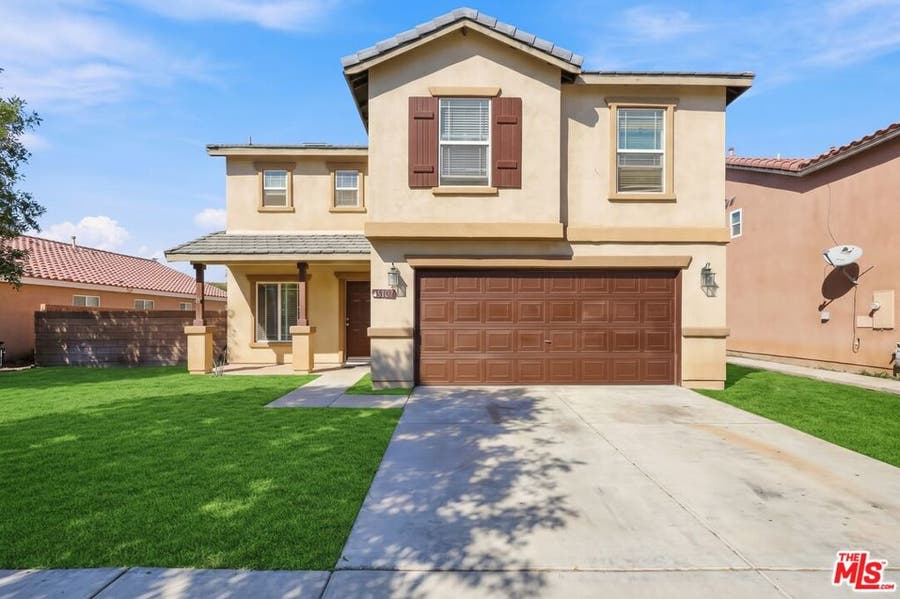 Property photo for 45107 18th Street, Lancaster, CA
