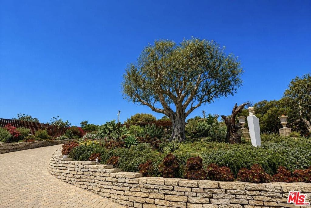 7007 Birdview Avenue, Malibu, CA 90265 7007 Birdview Avenue, Malibu, CA 90265