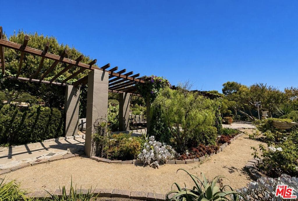 7007 Birdview Avenue, Malibu, CA 90265 7007 Birdview Avenue, Malibu, CA 90265