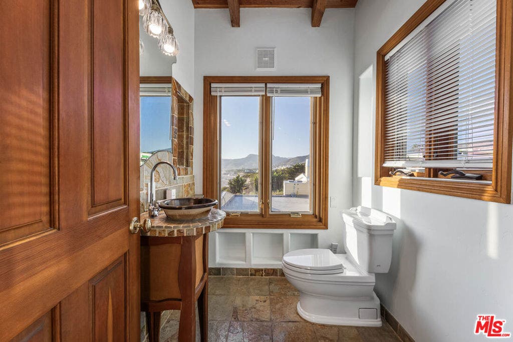 7007 Birdview Avenue, Malibu, CA 90265