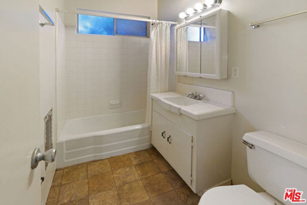 11667 Picturesque Drive, Studio City, CA 91604 11667 Picturesque Drive, Studio City, CA 91604