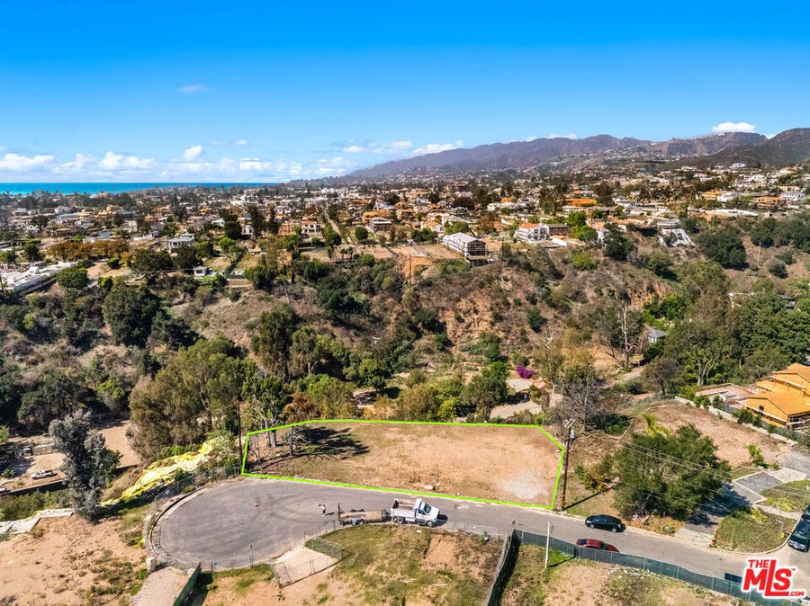 Property photo for 1005 Villa Grove Drive, Pacific Palisades, CA
