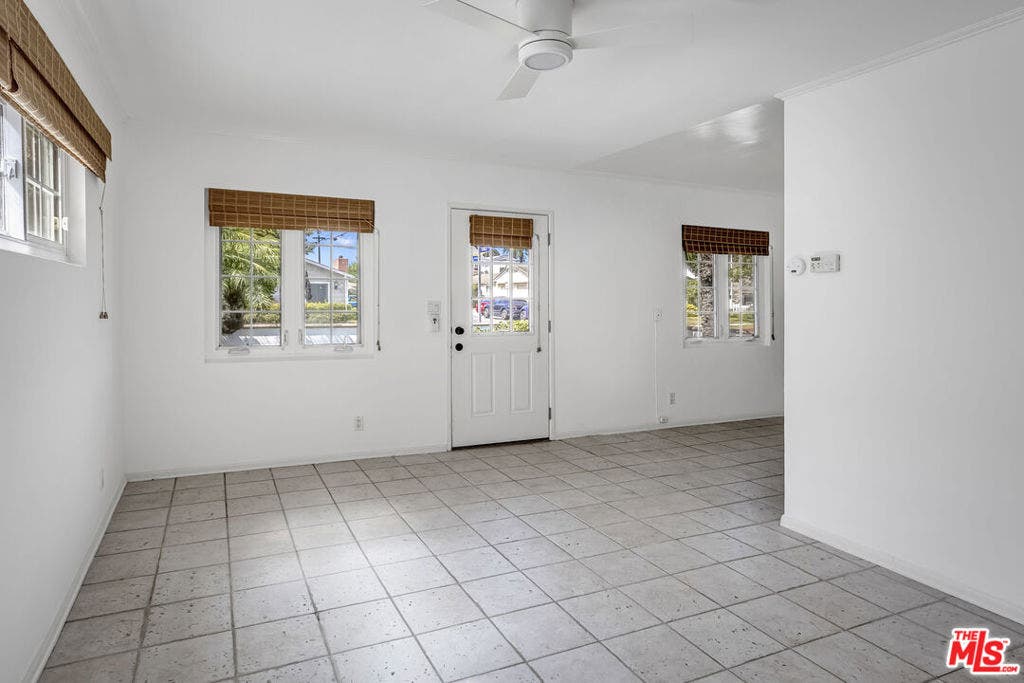 520 Marigold Avenue, Newport Beach, CA 92625