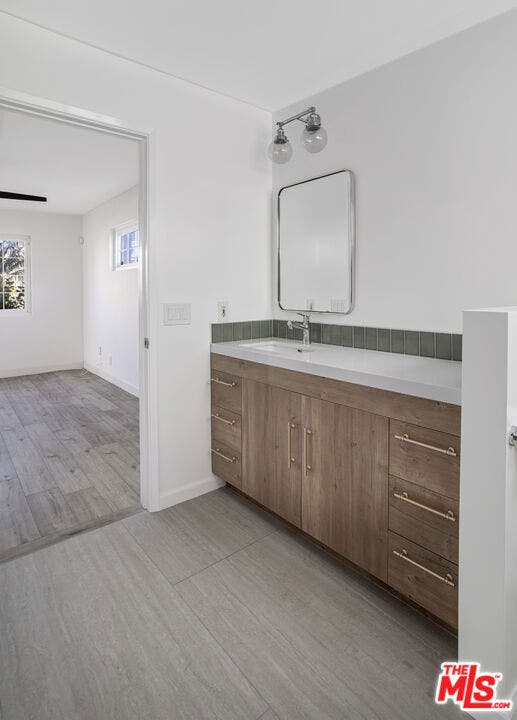 520 Marigold Avenue, Newport Beach, CA 92625