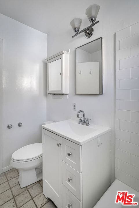 520 Marigold Avenue, Newport Beach, CA 92625