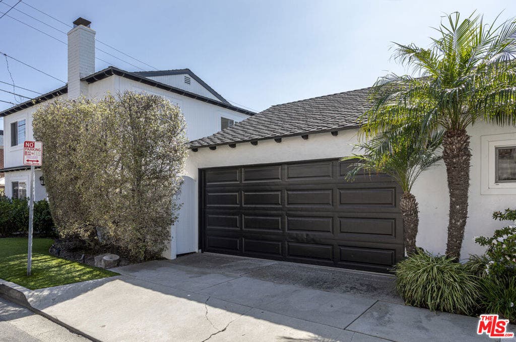 520 Marigold Avenue, Newport Beach, CA 92625