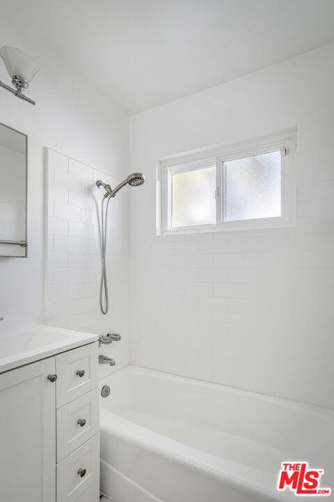 520 Marigold Avenue, Newport Beach, CA 92625