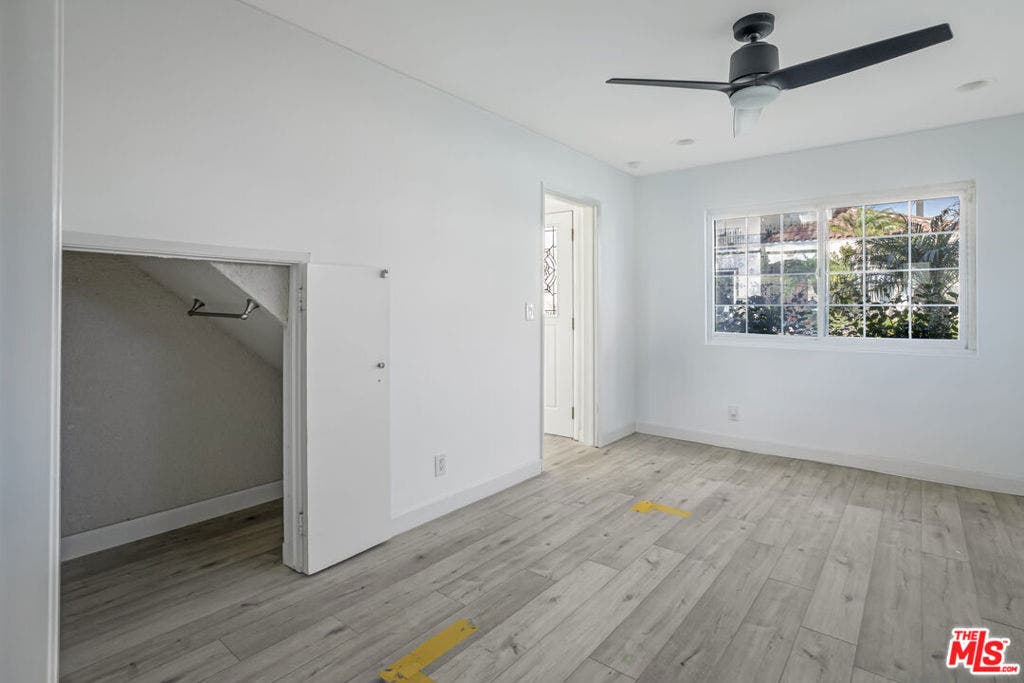 520 Marigold Avenue, Newport Beach, CA 92625