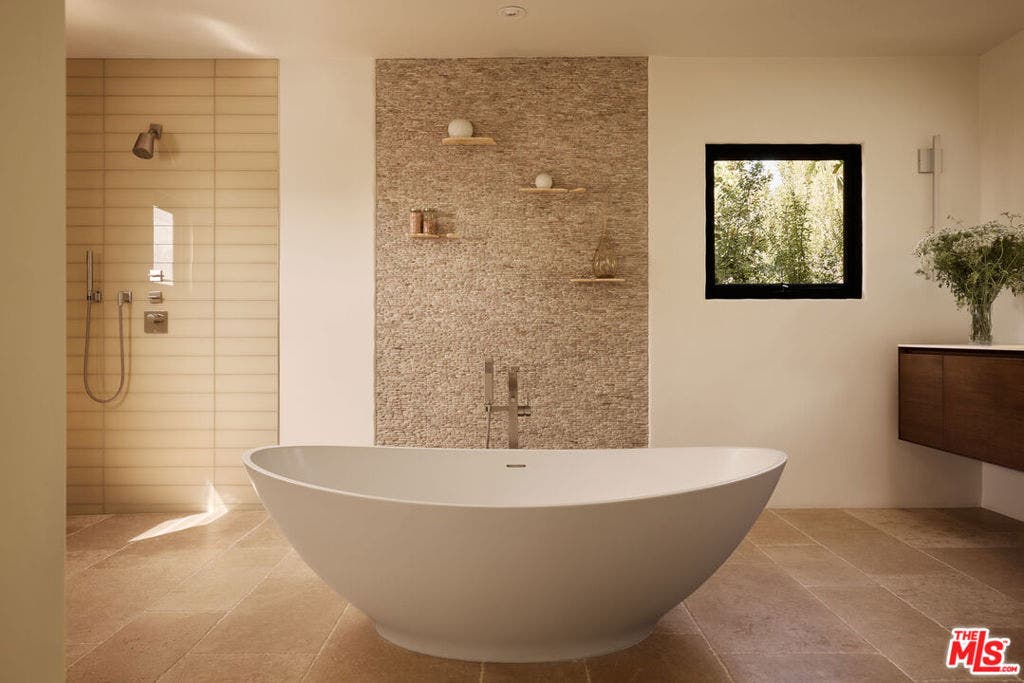 1164 N Doheny Drive, Los Angeles, CA 90069