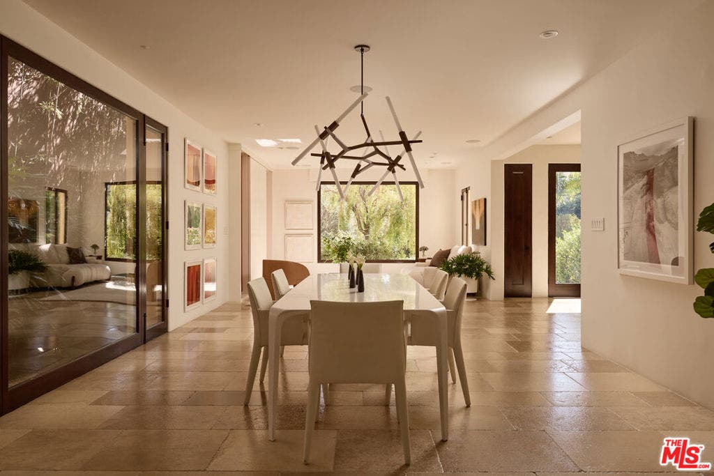 1164 N Doheny Drive, Los Angeles, CA 90069