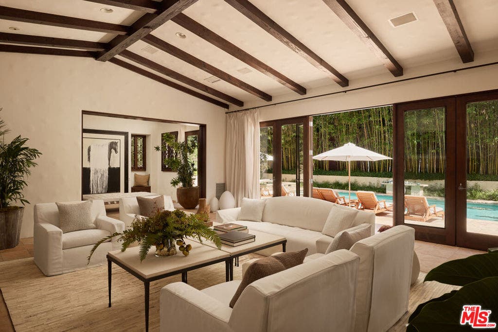 1164 N Doheny Drive, Los Angeles, CA 90069