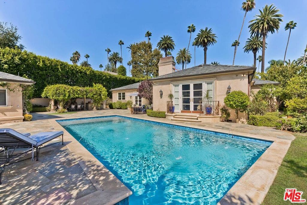 Pool with Jets and Rear Elevat
