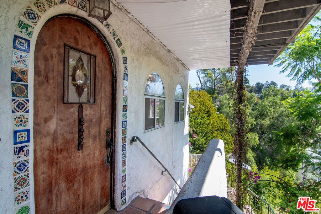 6133 Glen Tower Street, Los Angeles, CA 90068 6133 Glen Tower Street, Los Angeles, CA 90068