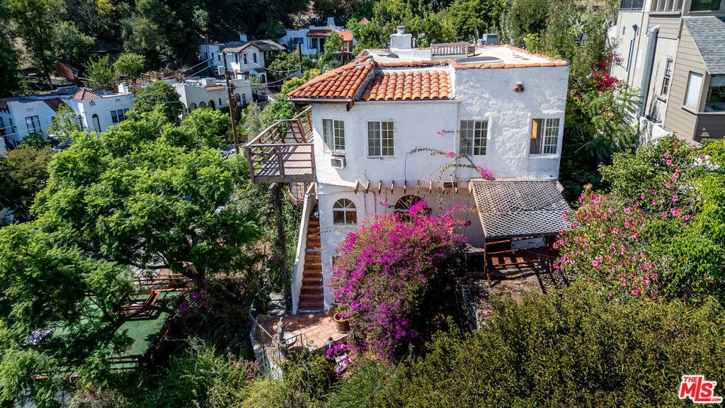 6133 Glen Tower Street, Los Angeles, CA 90068 6133 Glen Tower Street, Los Angeles, CA 90068
