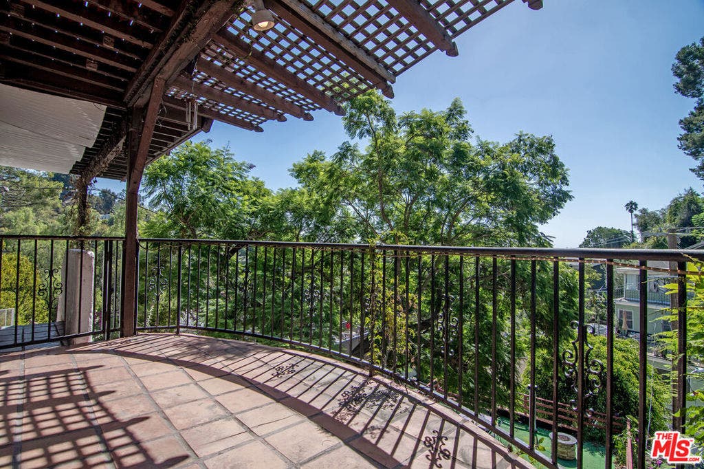 6133 Glen Tower Street, Los Angeles, CA 90068 6133 Glen Tower Street, Los Angeles, CA 90068