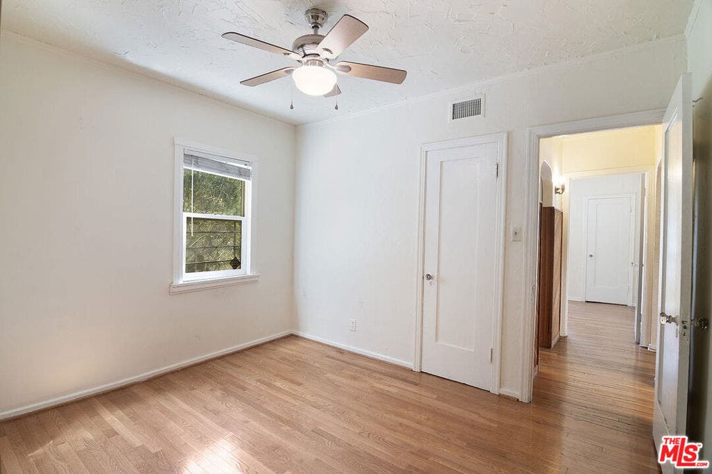 6133 Glen Tower Street, Los Angeles, CA 90068 6133 Glen Tower Street, Los Angeles, CA 90068