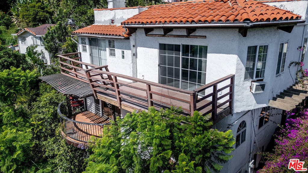6133 Glen Tower Street, Los Angeles, CA 90068 6133 Glen Tower Street, Los Angeles, CA 90068