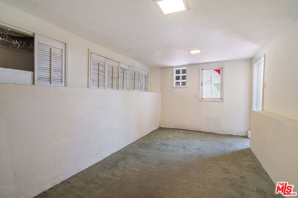 6133 Glen Tower Street, Los Angeles, CA 90068 6133 Glen Tower Street, Los Angeles, CA 90068