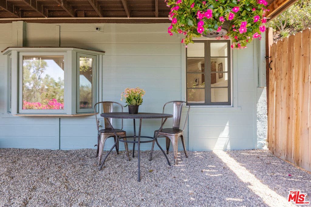 1553 Penny Road, Topanga, CA 90290
