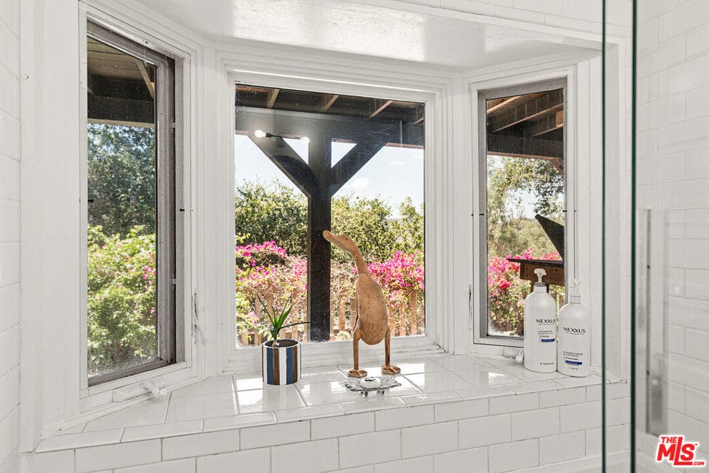 1553 Penny Road, Topanga, CA 90290