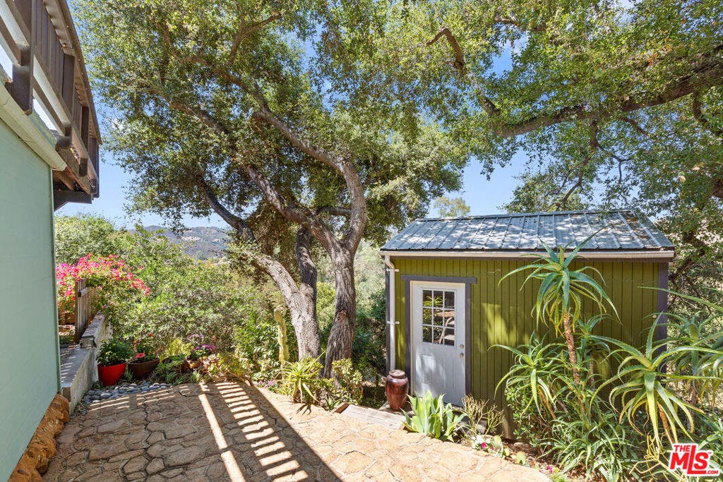 1553 Penny Road, Topanga, CA 90290