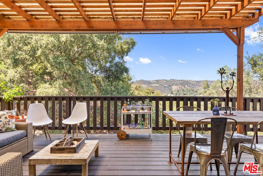1553 Penny Road, Topanga, CA 90290