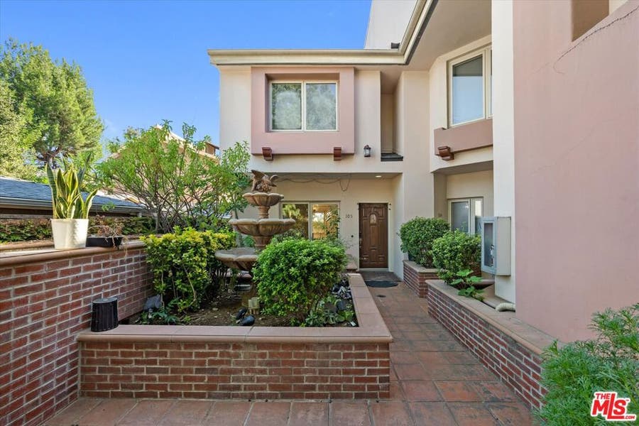 Property photo for 272 N Chester Avenue, #105, Pasadena, CA