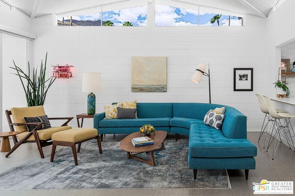 425 E Flor Circle, Palm Springs, CA 92264 425 E Flor Circle, Palm Springs, CA 92264