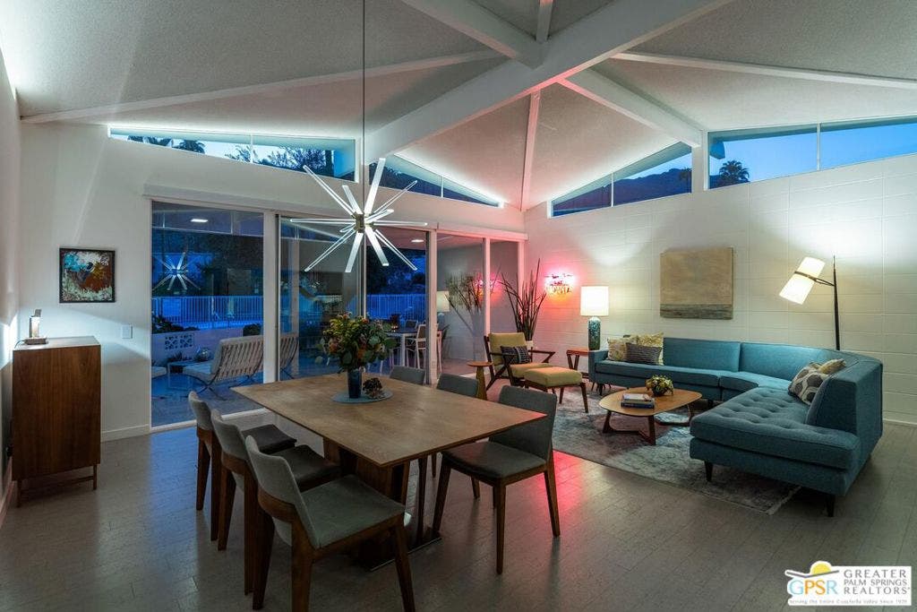 425 E Flor Circle, Palm Springs, CA 92264 425 E Flor Circle, Palm Springs, CA 92264