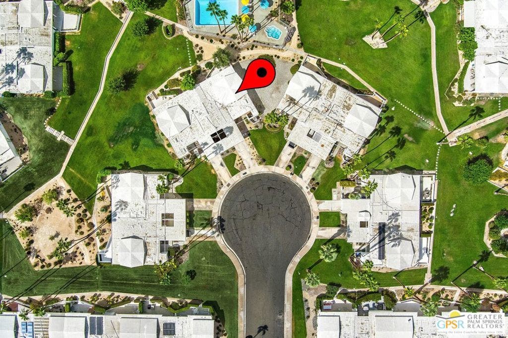 425 E Flor Circle, Palm Springs, CA 92264 425 E Flor Circle, Palm Springs, CA 92264
