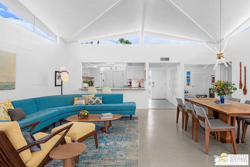 425 E Flor Circle, Palm Springs, CA 92264 425 E Flor Circle, Palm Springs, CA 92264