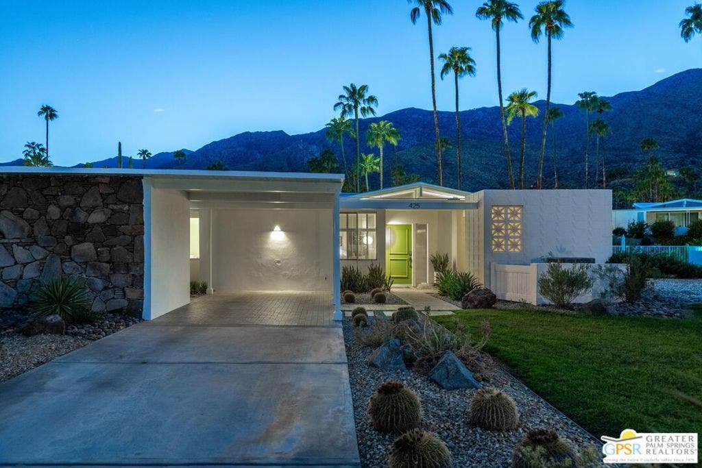 425 E Flor Circle, Palm Springs, CA 92264 425 E Flor Circle, Palm Springs, CA 92264