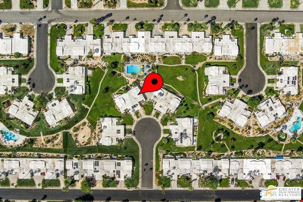 425 E Flor Circle, Palm Springs, CA 92264 425 E Flor Circle, Palm Springs, CA 92264