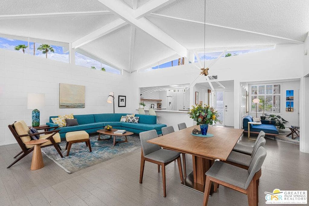 425 E Flor Circle, Palm Springs, CA 92264 425 E Flor Circle, Palm Springs, CA 92264