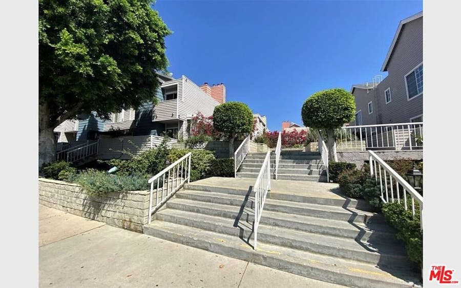 Property photo for 20235 Keswick Street, #206, Winnetka, CA
