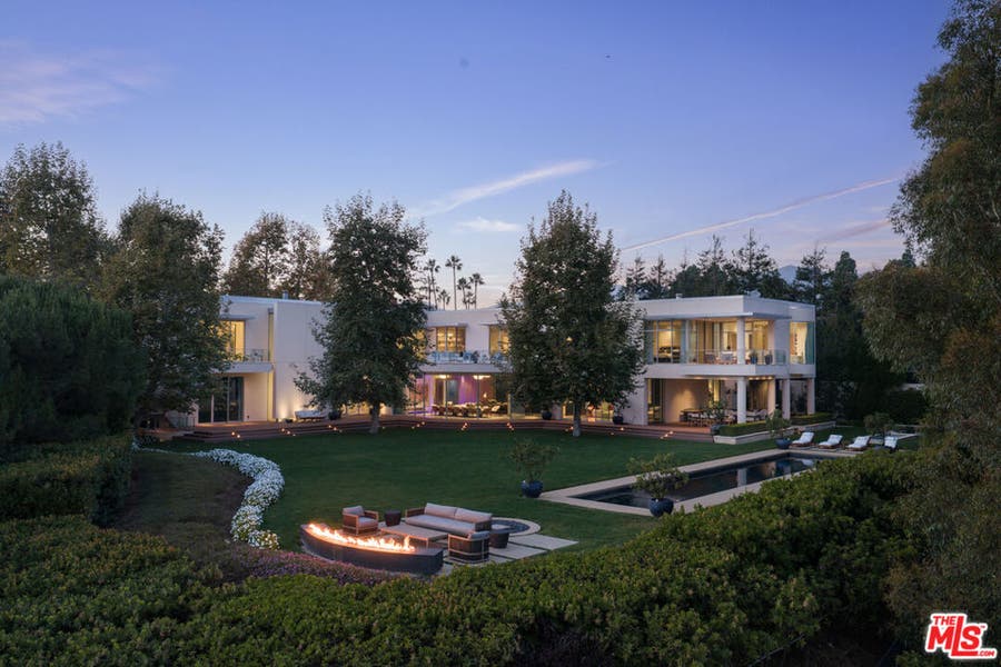 Property photo for 652 Chautauqua Boulevard, Pacific Palisades, CA
