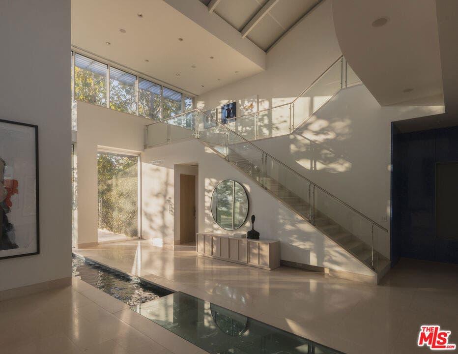 652 Chautauqua Boulevard, Pacific Palisades, CA 90272