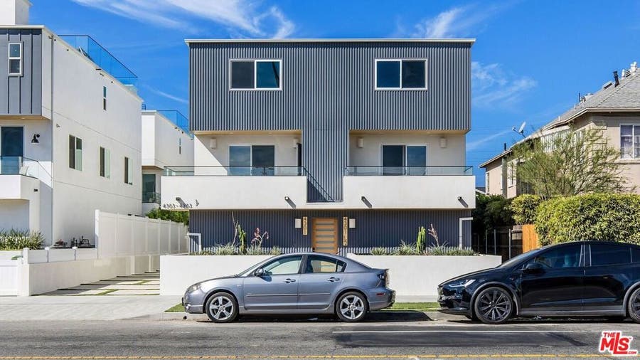 Property photo for 4303 Tujunga Avenue, Studio City, CA