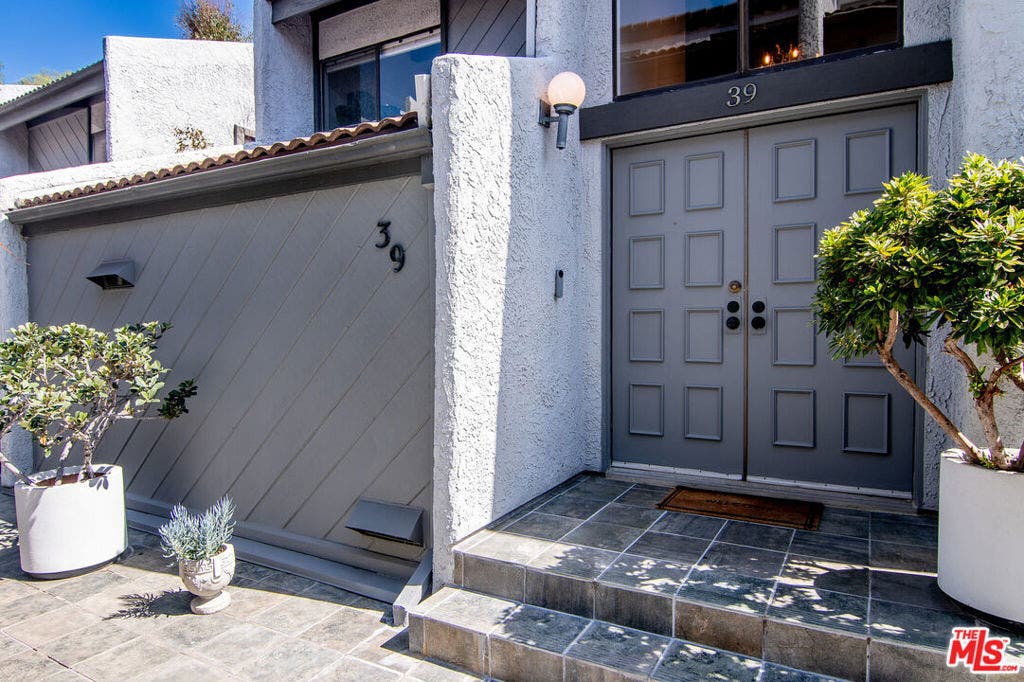 1925 S Beverly Glen Boulevard, #39, Los Angeles, CA 90025