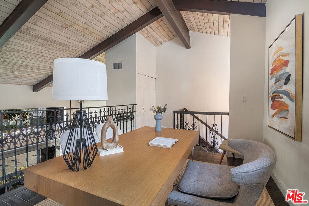 1925 S Beverly Glen Boulevard, #39, Los Angeles, CA 90025