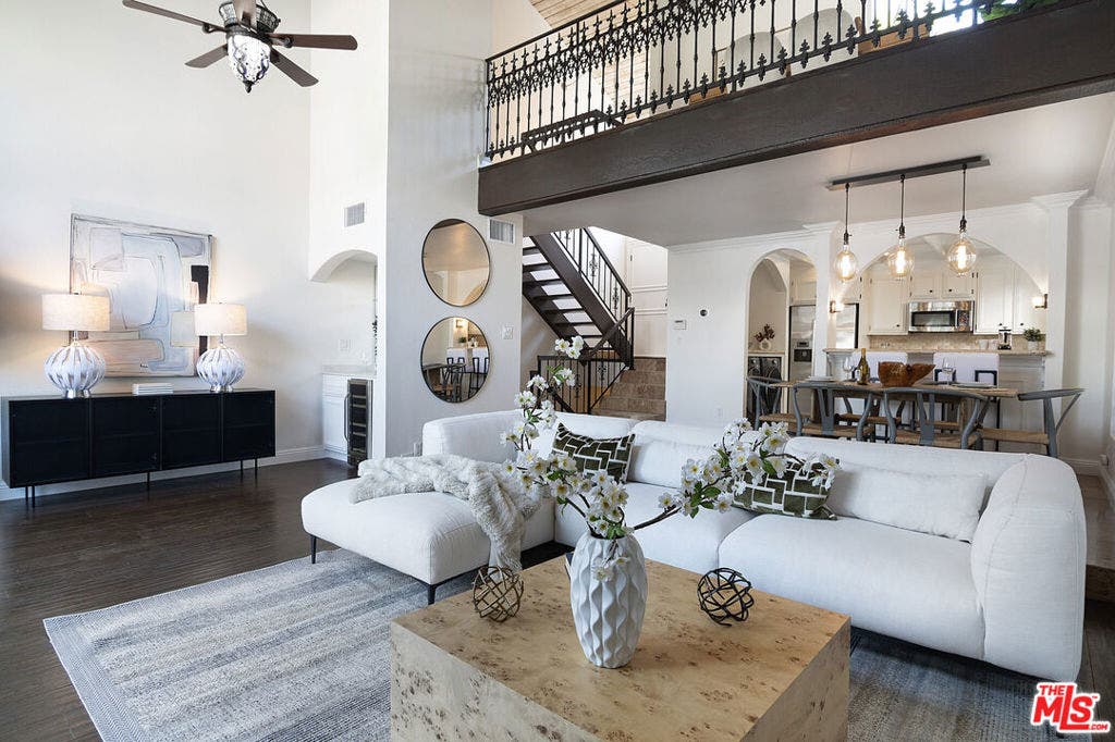 1925 S Beverly Glen Boulevard, #39, Los Angeles, CA 90025