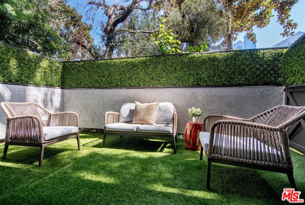 1925 S Beverly Glen Boulevard, #39, Los Angeles, CA 90025