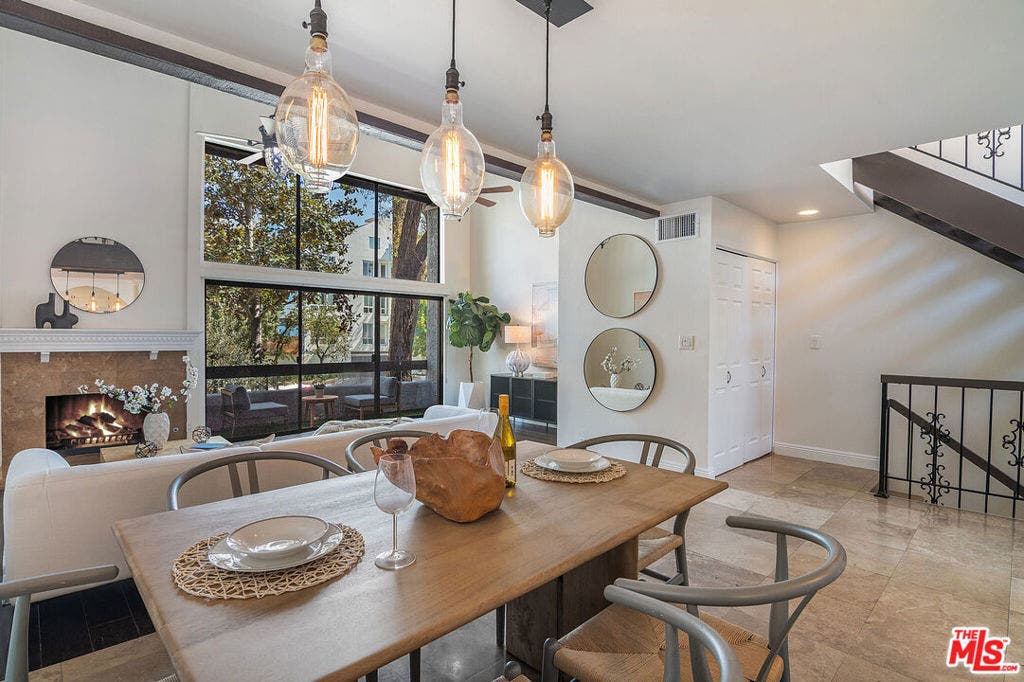 1925 S Beverly Glen Boulevard, #39, Los Angeles, CA 90025