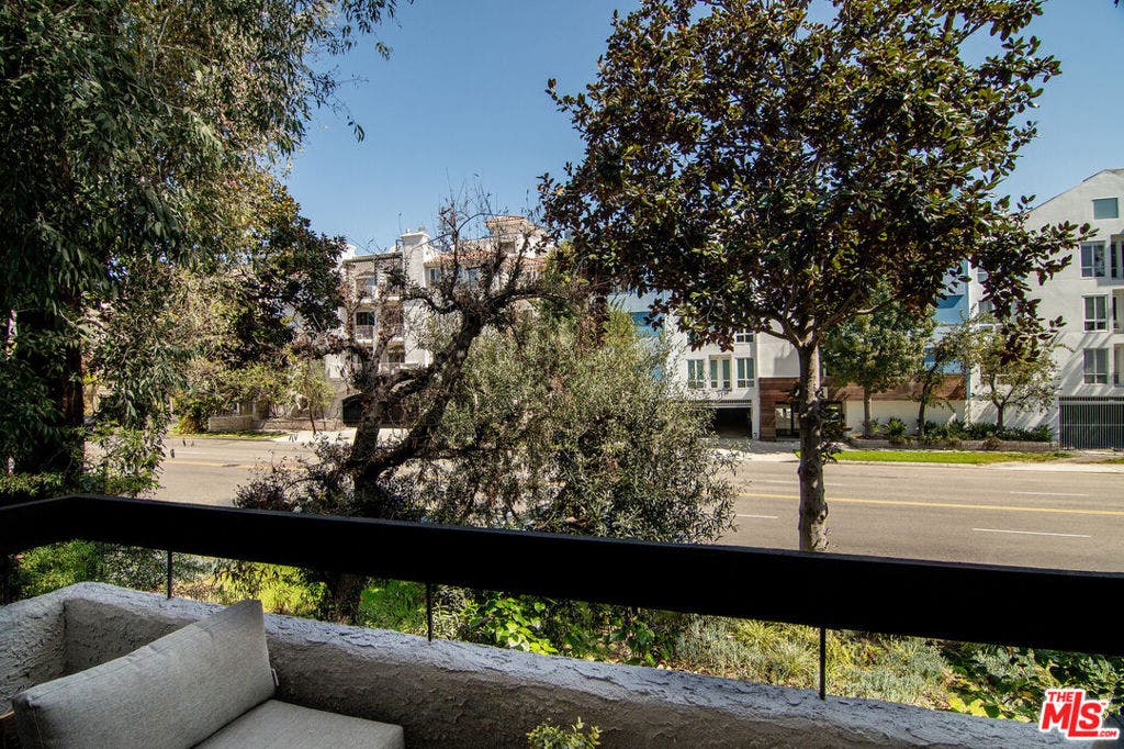 1925 S Beverly Glen Boulevard, #39, Los Angeles, CA 90025